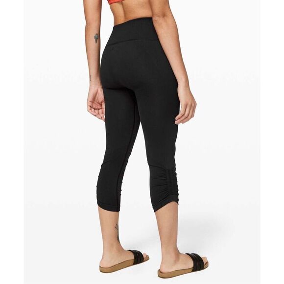 Womens Lululemon Ebb To Street Crop - Picture 1 of 6